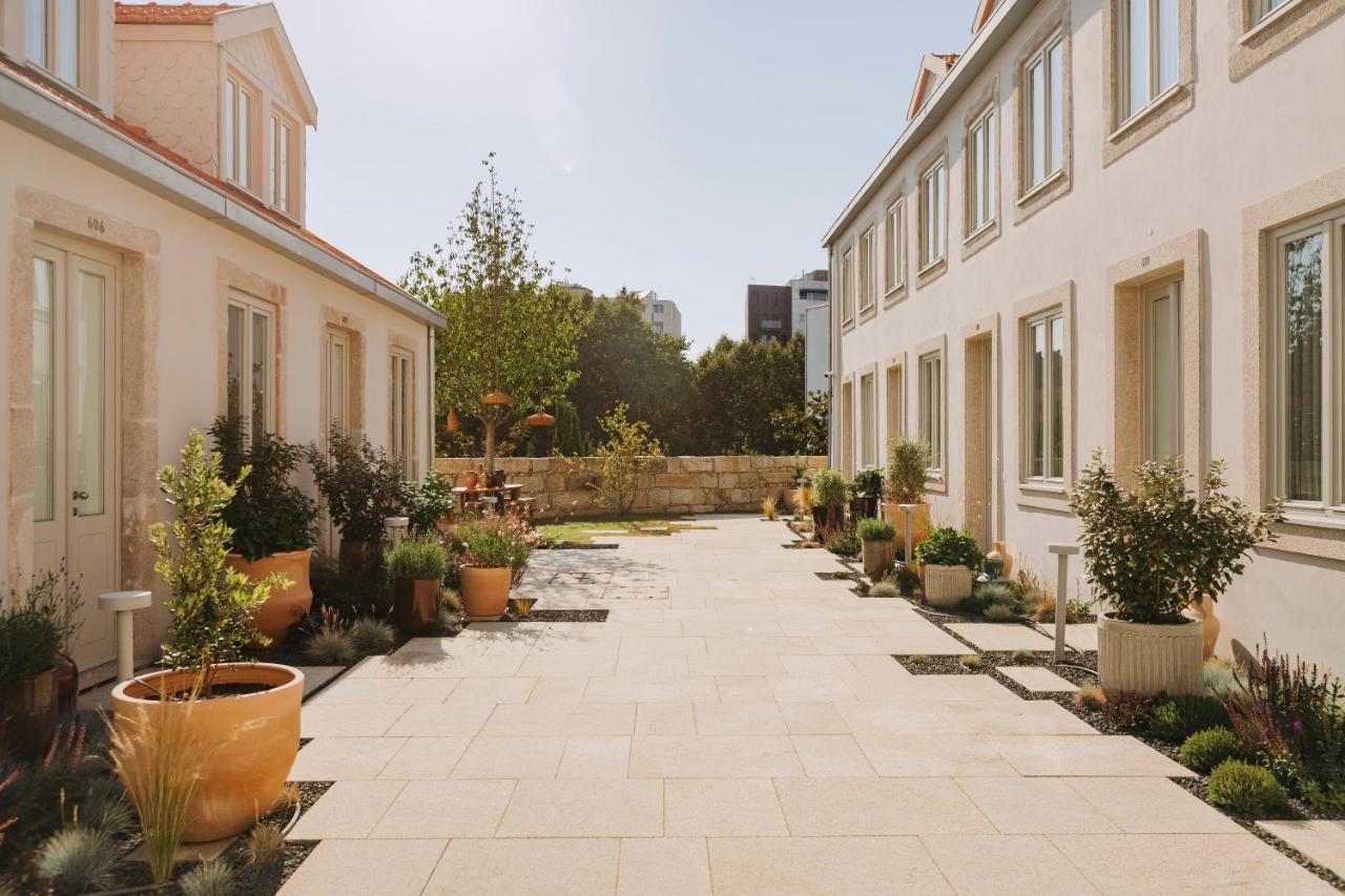 Village Aparthotel By Boa OOporto Esterno foto The courtyard of the German National Academy of Sciences, Leopoldina, Halle/Saale