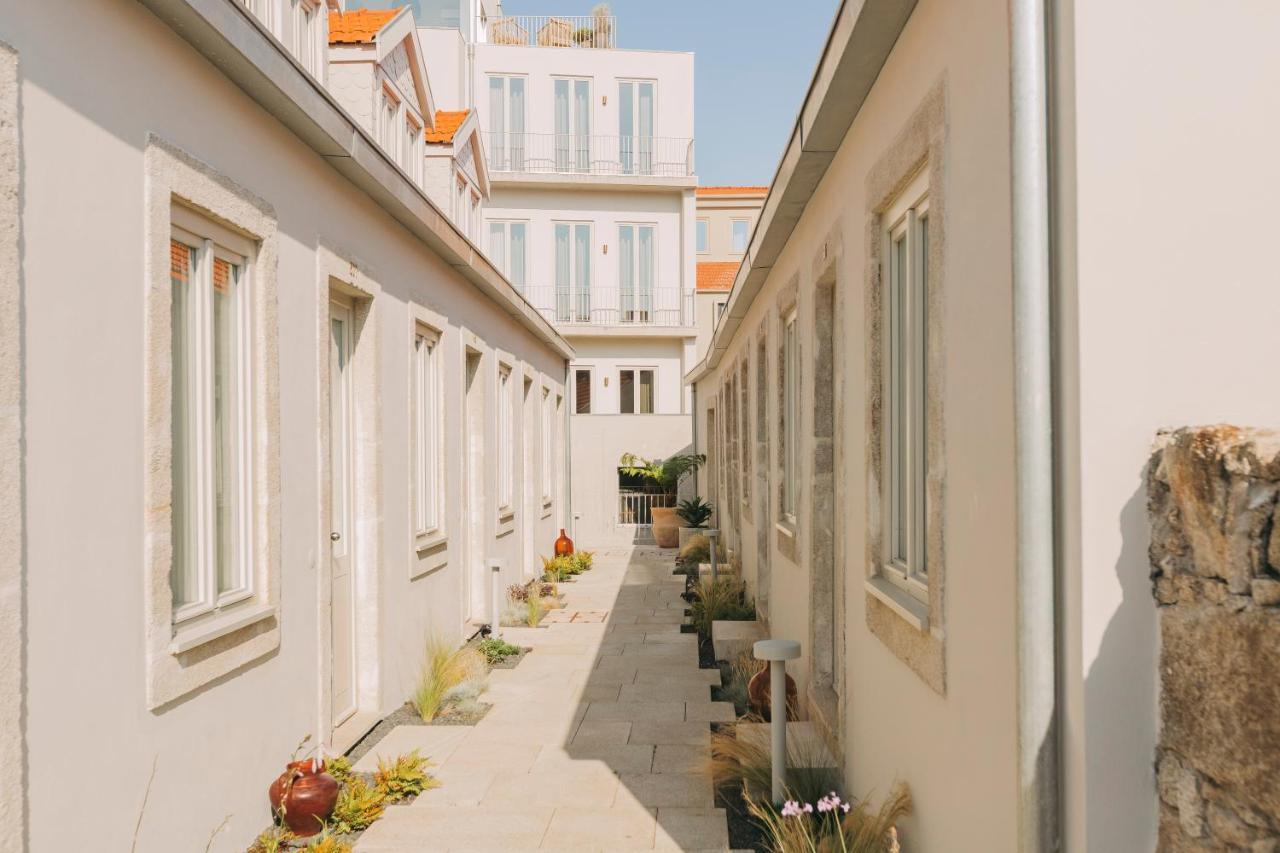 Village Aparthotel By Boa OOporto Esterno foto The narrow alleyway of the courtyard of the convent