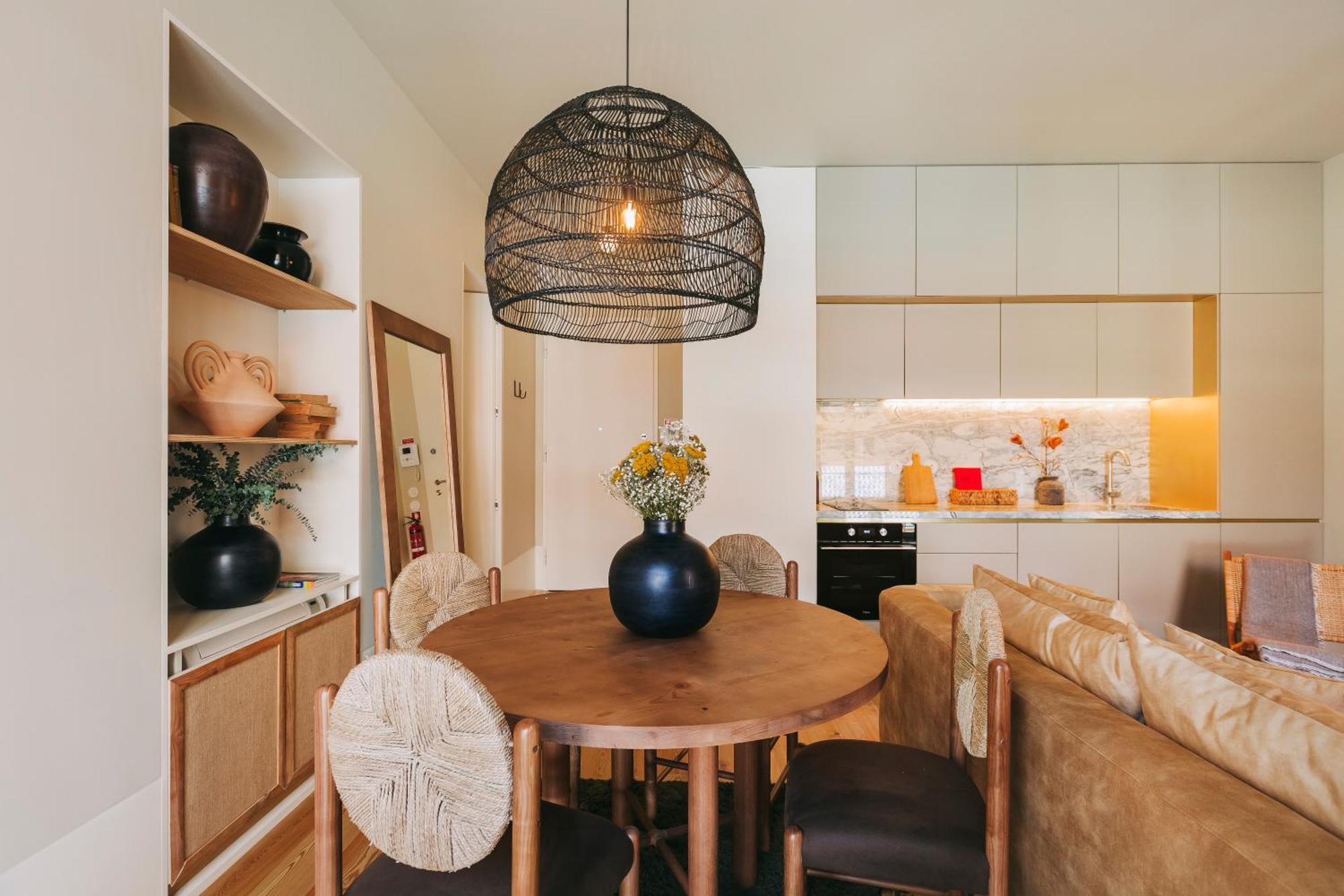Village Aparthotel By Boa OOporto Camera foto A kitchen in a typical apartment at The Standard East Village